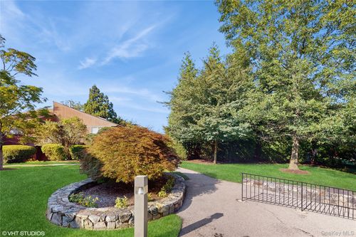 383 Martling Ave, Tarrytown, NY, 10591-4712 | Card Image