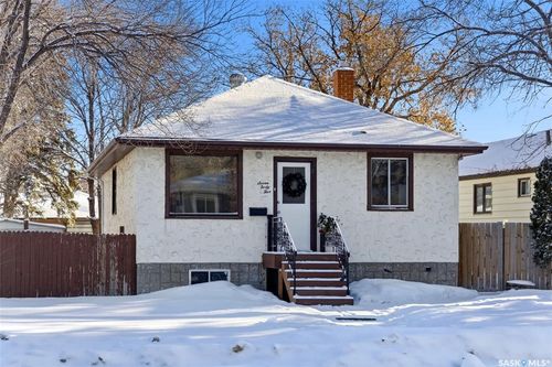 745 Elphinstone St, Regina, SK, S4T3L3 | Card Image