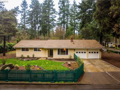 5271 Chinook Ct, Lake Oswego, OR, 97035-8105 | Card Image