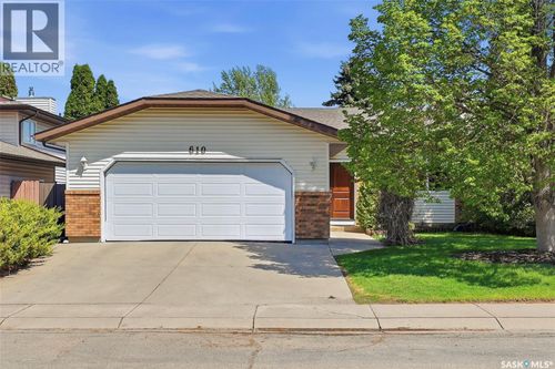 610 Bronson Cres, Saskatoon, SK, S7J5E5 | Card Image
