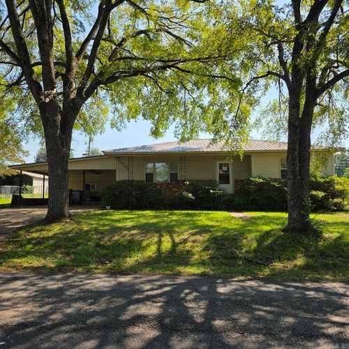 302 E Elm St, Russellville, AR, 72802-8914 | Card Image