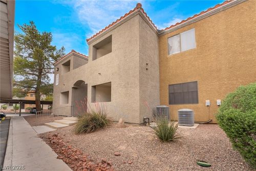 2034-3151 Soaring Gulls Dr, Las Vegas, NV, 89128-7036 | Card Image