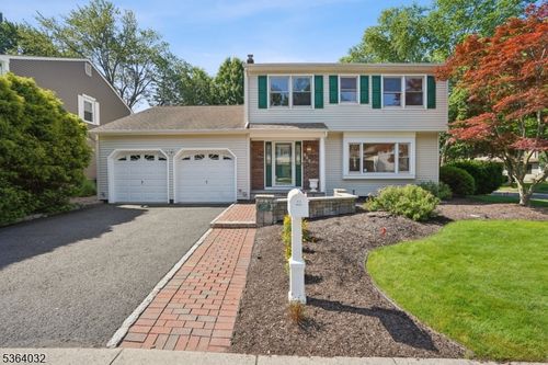 129 Jockey Hollow Way, Union, NJ, 07083-4158 | Card Image