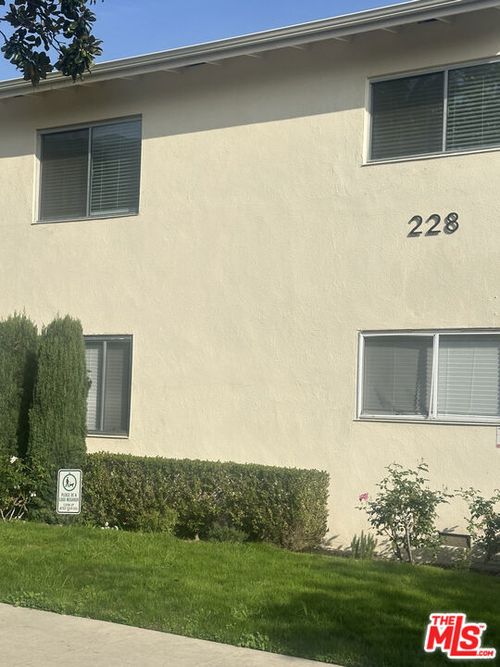 1-228 S Doheny Dr, Beverly Hills, CA, 90211-2543 | Card Image