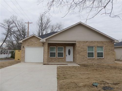 1122 Oneal St, Greenville, TX, 75401-5426 | Card Image