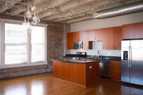unit-6g-201 Main St, Houston, TX, 77002-1749 | Card Image