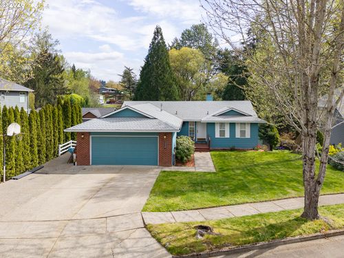 2220 Thorne St, Newberg, OR, 97132 | Card Image