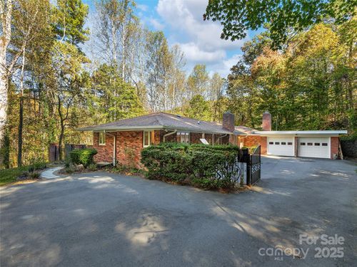 51 Rice Branch Rd, Asheville, NC, 28804-1935 | Card Image
