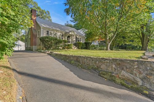 21 Hoyt St, Darien, CT, 06820-3114 | Card Image