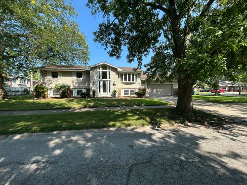 2117 Azalea Dr, Highland, IN, 46322-2312 | Card Image