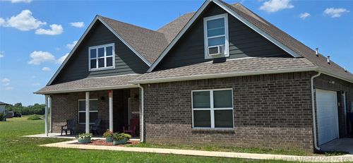 451 Brandon Ln, Vinita, OK, 74301-5755 | Card Image
