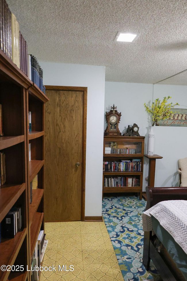 2512 Holliday St, House other with 3 bedrooms, 2 bathrooms and null parking in Plainview TX | Image 29