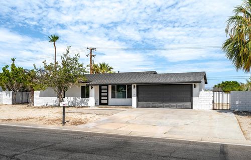 1978 N Whitewater Club Dr, Palm Springs, CA, 92262-4049 | Card Image