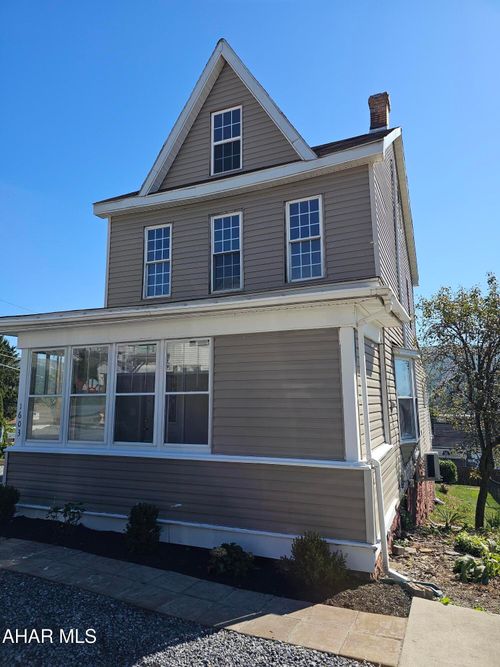 1603 Walton Ave, Altoona, PA, 16602-4502 | Card Image