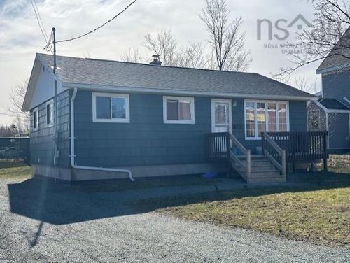 750 Summer St, New Glasgow, NS, B2H3Y8 | Card Image