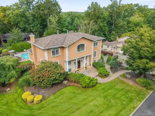 22 Beaumont Dr, New City, NY, 10956-4427 | Card Image