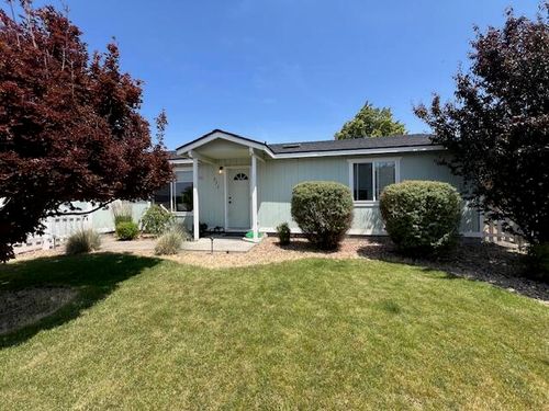 822 Scenic Loop, Culver, OR, 97734-9572 | Card Image