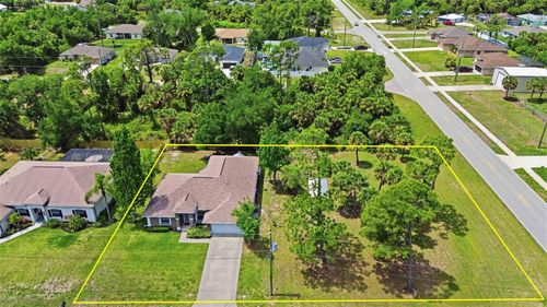 4027 Quaker Ln, North Port, FL, 34288-2817 | Card Image