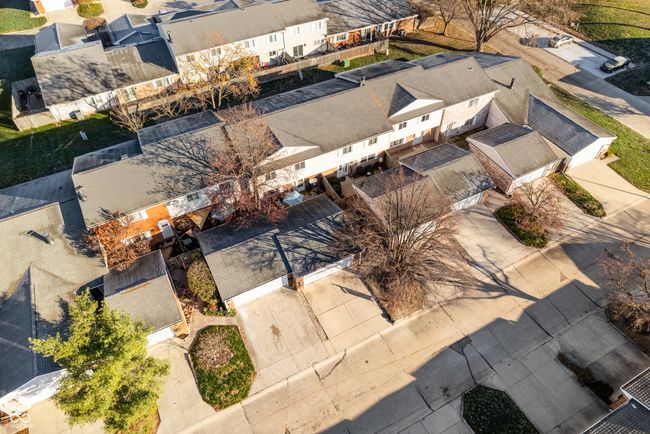 7622 Vintage Ct, Condo with 3 bedrooms, 3 bathrooms and null parking in Lawrence IN | Image 23
