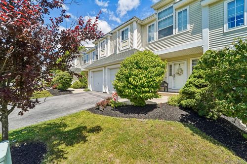 186 Sara Ln, Newburgh, NY, 12550-2597 | Card Image
