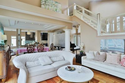 195 Hamptons Terr Nw, House detached with 5 bedrooms, 3 bathrooms and 6 parking in Calgary AB | Image 3