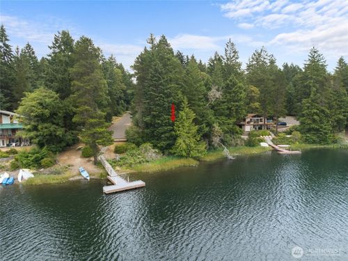 10718 Trout Pl W, Anderson Island, WA, 98303-9662 | Card Image