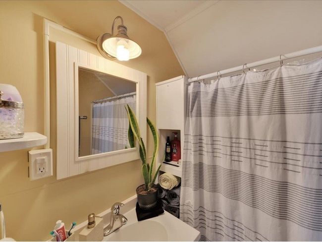 66 - 64-66 Swift St, Home with 0 bedrooms, 2 bathrooms and null parking in South Burlington VT | Image 22