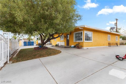 4912 Cannon Blvd, Las Vegas, NV, 89108-1322 | Card Image