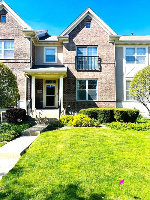 2585 Waterbury Ln, Buffalo Grove, IL, 60089-6891 | Card Image
