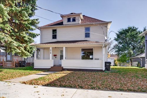 218 7th Avenue Nw, Valley City, ND, 58072 | Card Image