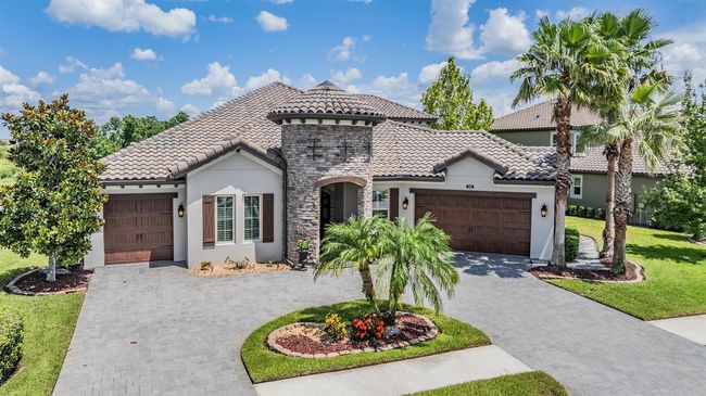 Excellent curb appeal! | Image 48