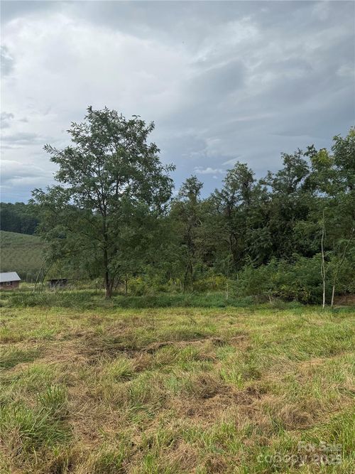 000 Bobs Rd, Hendersonville, NC, 28792 | Card Image