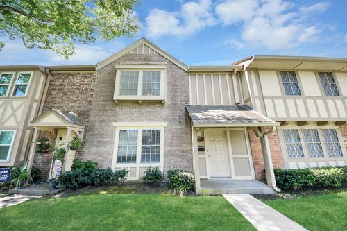 25-10372 Hammerly Blvd, Houston, TX, 77043-2102 | Card Image