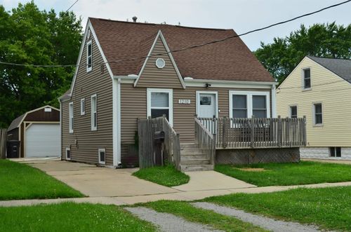 1210 W 7th St, Waterloo, IA, 50702-3004 | Card Image