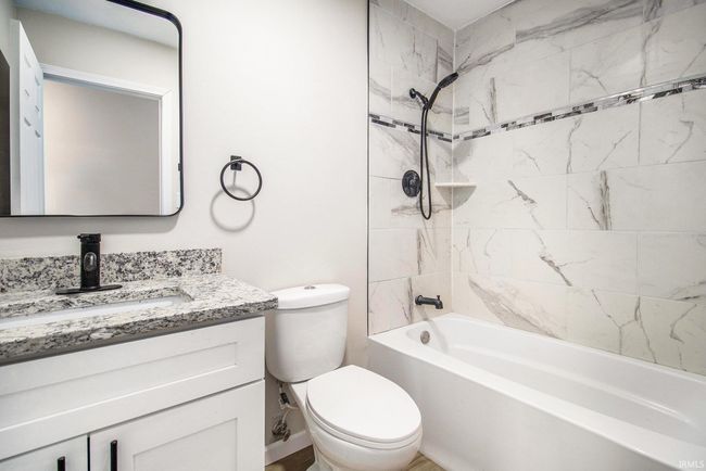 53911 Kershner Ln, House other with 3 bedrooms, 3 bathrooms and null parking in Elkhart IN | Image 20
