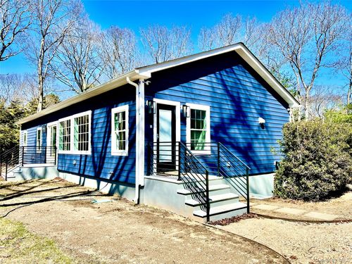 38 Railroad Avenue, East Hampton, NY, 11937 | Card Image