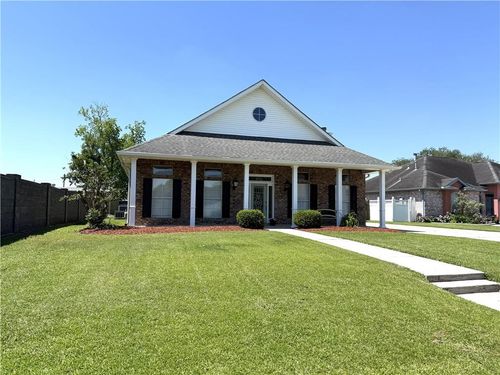 101 Edinburgh Court, Belle Chasse, LA, 70037 | Card Image
