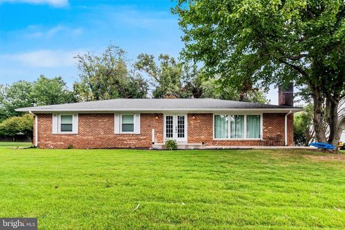 9429 Overlook Cir, NEWBURG, MD, 20664-2236 | Card Image