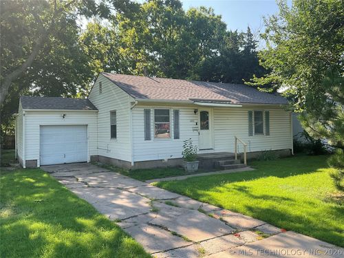 3223 S Jamestown Avenue, Tulsa, OK, 74135 | Card Image