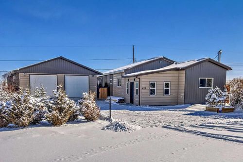 439 Patton Ave, Lundbreck, AB, T0K0B8 | Card Image