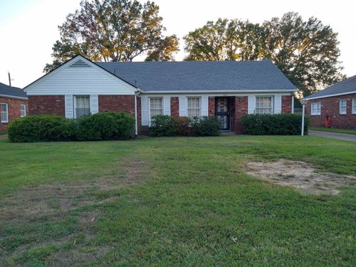 1647 Dorset Dr, Memphis, TN, 38117-7307 | Card Image