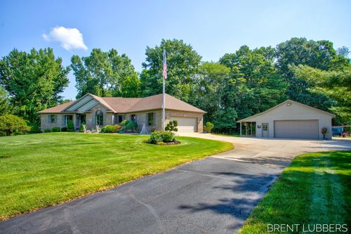 9774 68th Ave, Allendale, MI, 49401-8358 | Card Image