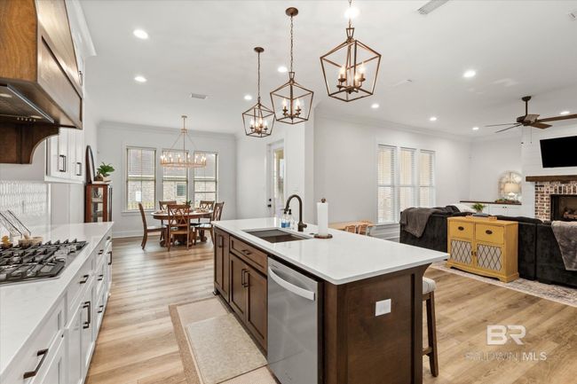 Kitchen | Image 10
