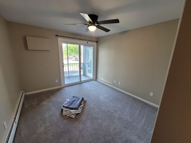 APT-202 - 2419 Riverside Dr, Condo with 2 bedrooms, 2 bathrooms and null parking in Trenton MI | Image 4