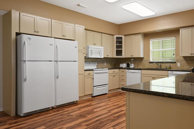 2438 Blue Water Hwy, House other with 10 bedrooms, 6 bathrooms and null parking in Surfside Beach TX | Image 11