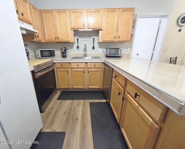 231 3 Rd St W, House other with 2 bedrooms, 2 bathrooms and null parking in BALDWIN FL | Image 13