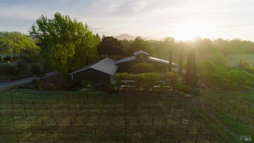 766 Westside Rd, Healdsburg, CA, 95448-9334 | Card Image