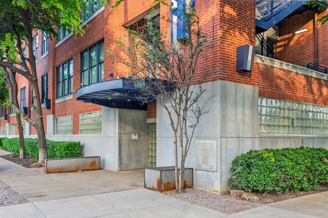 APT-332 - 2502 Live Oak St, Condo with 1 bedrooms, 1 bathrooms and null parking in Dallas TX | Image 4