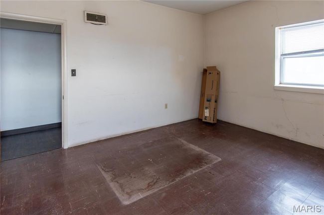 Upper Room 1 | Image 43