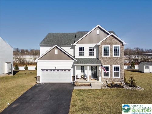 425 Chief Tatamy St, EASTON, PA, 18045-7800 | Card Image